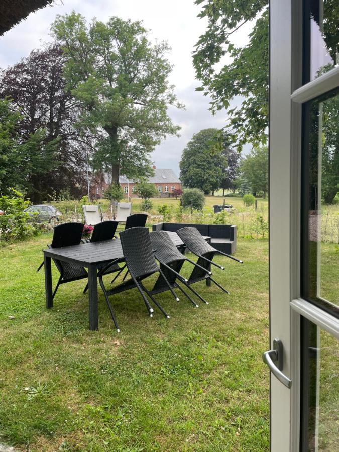 Baekgaarden 3 Rooms Apartment - Old Farm House Odense Exterior foto